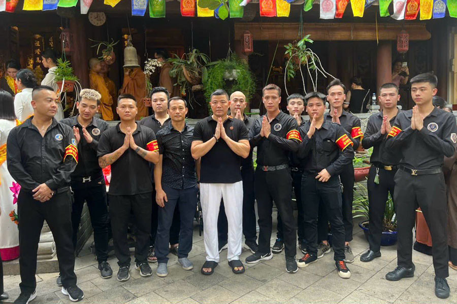 Dịch vụ bảo vệ thường được thuê để quản lý an ninh trong các sự kiện công cộng